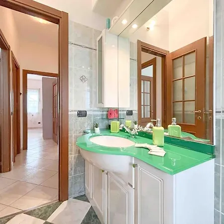 Casa Sopra Il Porto - Crociere 2Min - Ospedale Apartment Savona Exterior photo