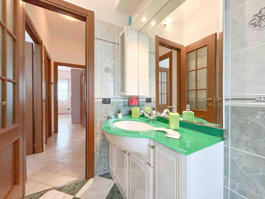 Casa Sopra Il Porto - Crociere 2min - Ospedale Apartment